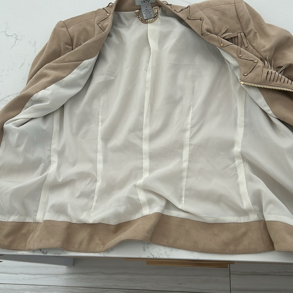 Jacket - Picture 5 of 5